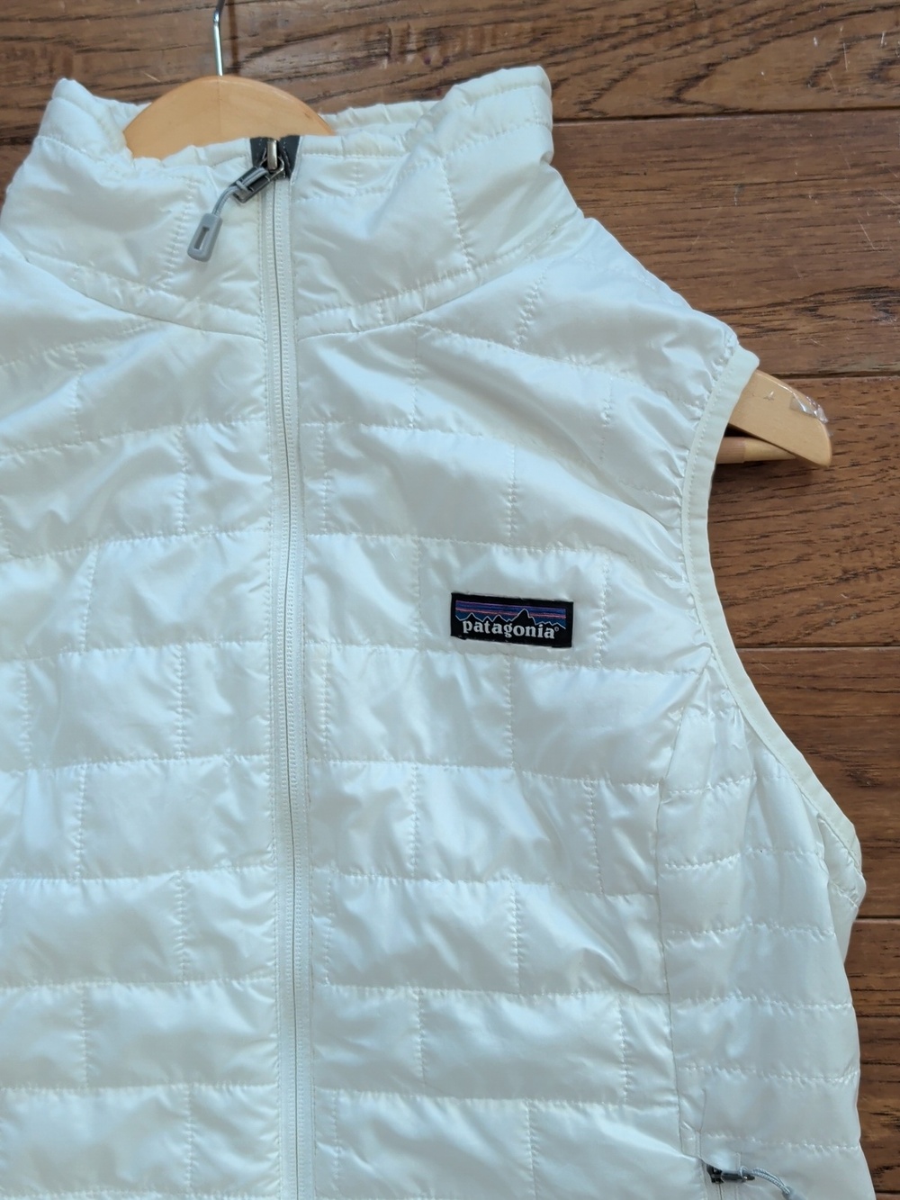Patagonia Nano Puff White Quilted Women’s Insulated Vest - Picture 3 of 8
